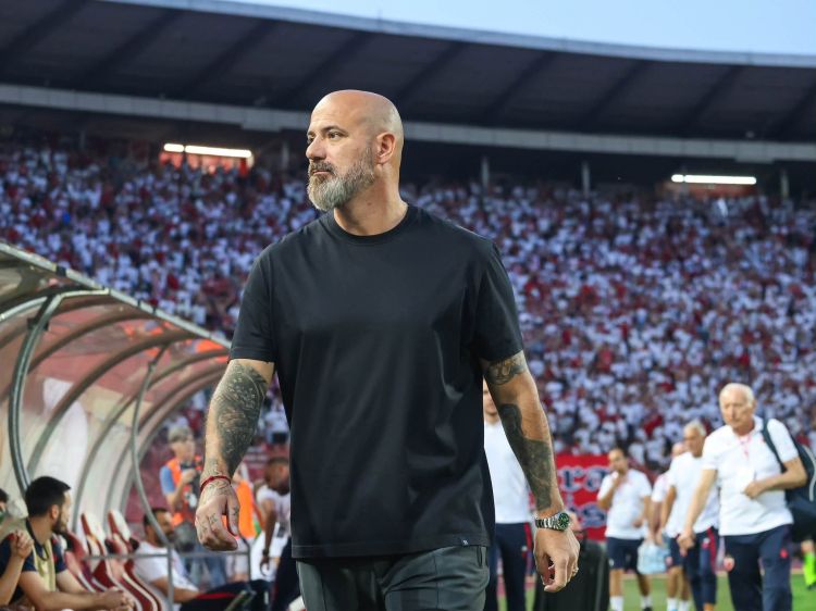 “Srvena Zvezda” baş məşqçisi Dejan Stankoviçlə yollarını ayırdı