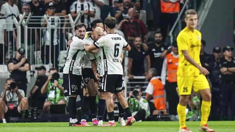 “Beşiktaş” Avropa Liqasında pley-off mərhələsinə yüksəldi