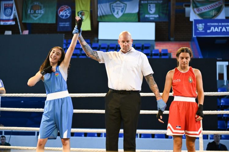 Azərbaycan boksçularından U-19 Avropa çempionatına uğurlu start