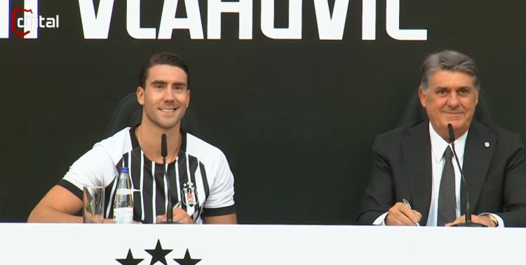 “Beşiktaş” Duşan Vlahoviçi azarkeşlərə təqdim etdi