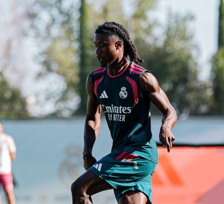 “Mançester Yunayted” "Real"ın futbolçusunu transfer etmək istəyir