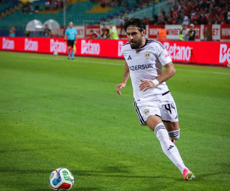  “Qarabağ”ın futbolçusu iki həftə yaşıl meydanlardan uzaq qalacaq