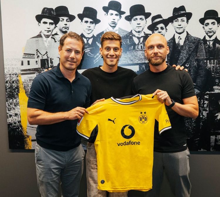 “Borussiya Dortmund” Coui Vermanı transfer etdi