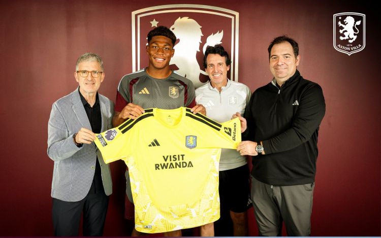 “Aston Villa” yaponiyalı qapıçı transfer edib