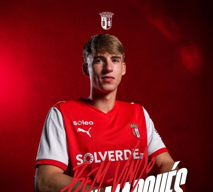 “Barselona” 19 yaşlı futbolçusunu 11 milyon avroya satdı