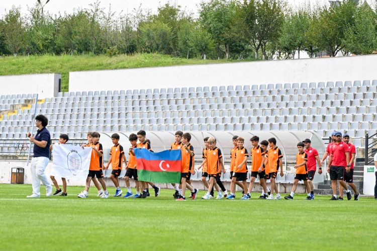 Qubada beynəlxalq futbol turniri start götürdü   - 7 ölkədən 12 komanda mübarizə aparır