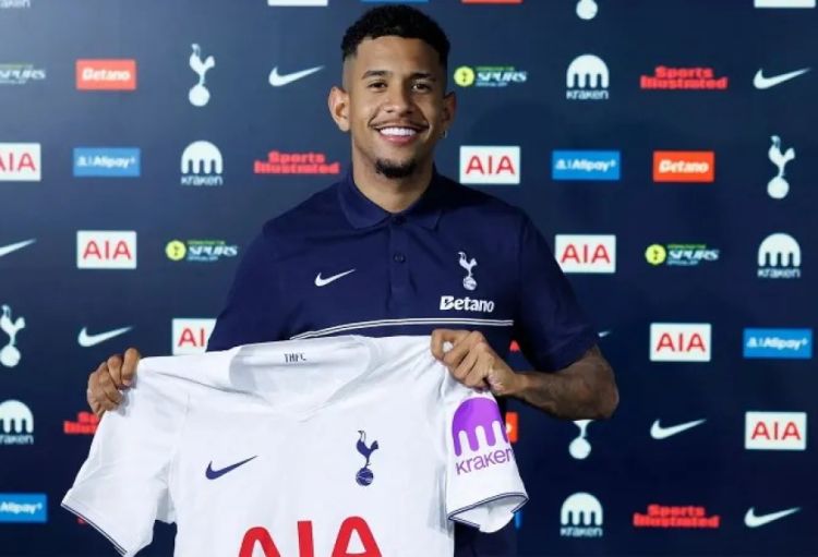“Tottenhem” “Mançester Siti”nin braziliyalı futbolçusunu transfer etdi