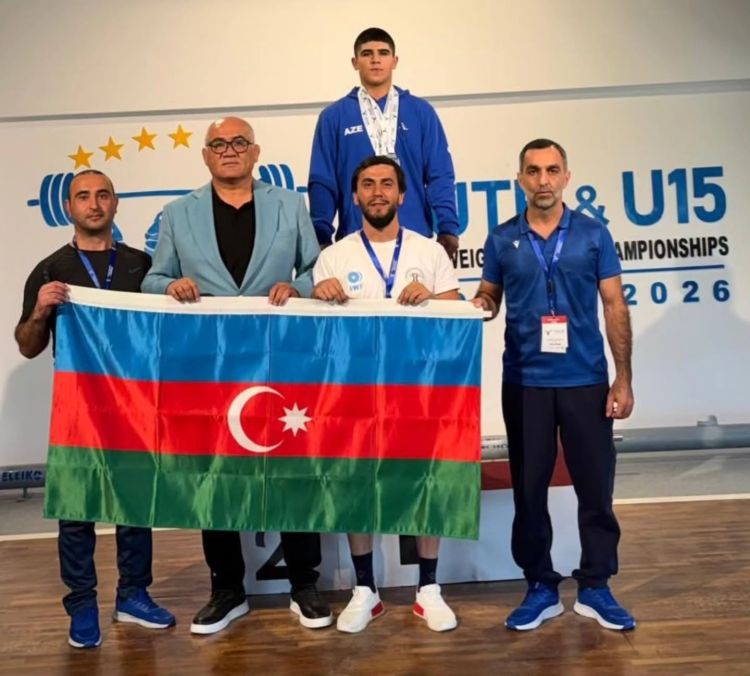 Azərbaycan ağırlıqqaldıranı Avropa birinciliyində 3 gümüş medal qazandı