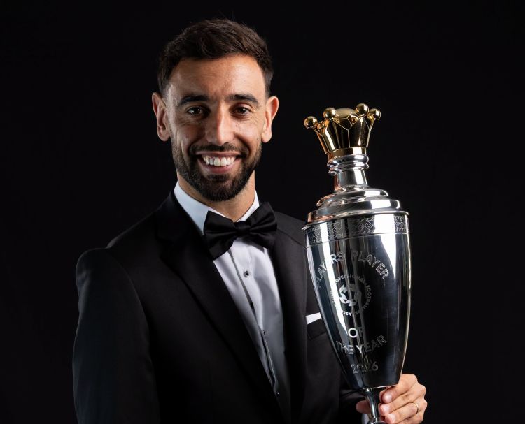 Bruno Fernandeş İngiltərədə ilin ən yaxşı futbolçusu seçildi