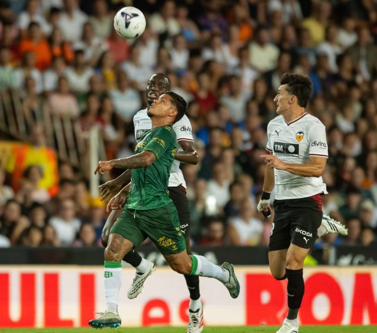 “Betis” 4 ildən sonra La Liqaya belə başladı