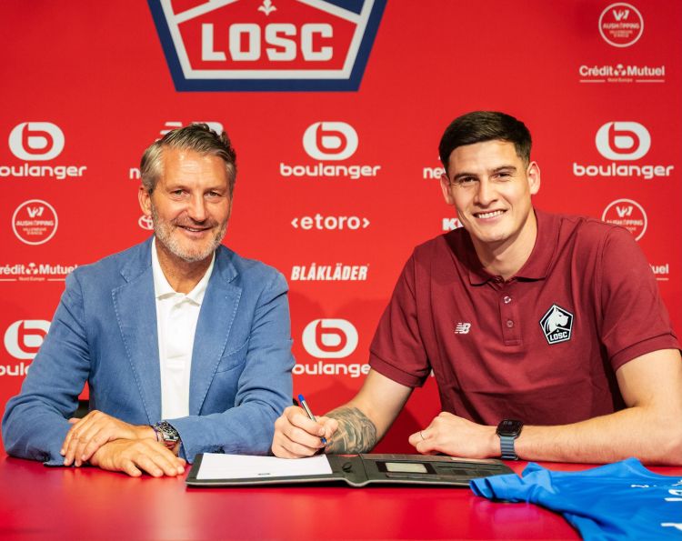 “Lill” Paraqvay millisinin qapıçısını transfer etdi