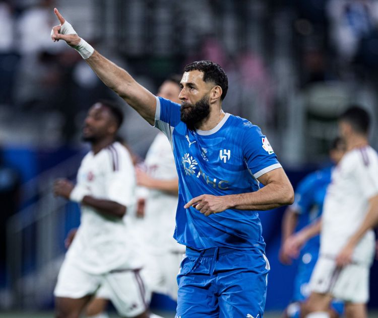 Benzema Əlcəzairdəki yanğınlarla bağlı paylaşım etdi