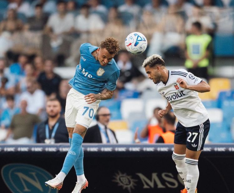 “Napoli” doğma meydanda uduzdu