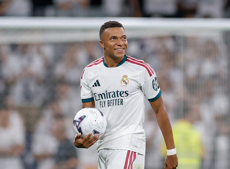 “Real Madrid”də avqust ayının ən yaxşı futbolçusu seçildi