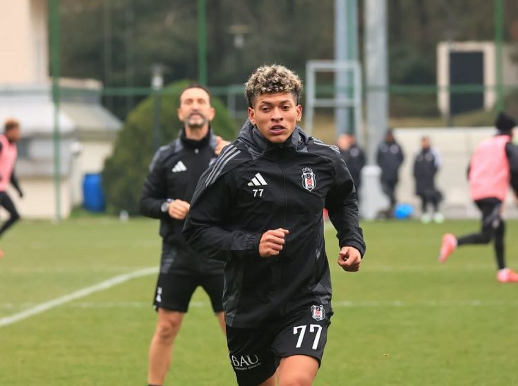 “Beşiktaş” Elan Rikardonu Macarıstana göndərdi