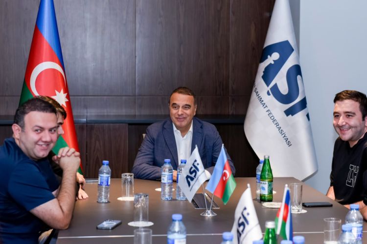 Azərbaycanın kişi və qadın şahmat milliləri Olimpiada öncəsi bir arada