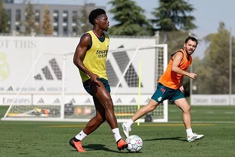 “Real”da üç futbolçu məşqlərə qayıtdı
