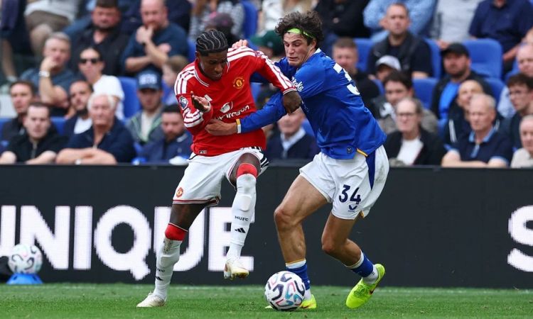“Everton” 90+6-cı dəqiqədə “Mançester Yunayted”in qələbəsini əldən aldı