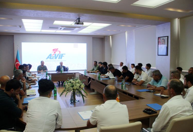 Azərbaycan Velosiped Federasiyasında məşqçilərlə bağlı müşavirə keçirilib