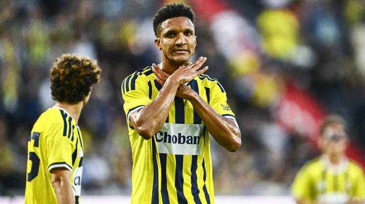 “Rodina” “Fənərbağça”nın futbolçusunu icarəyə götürür
