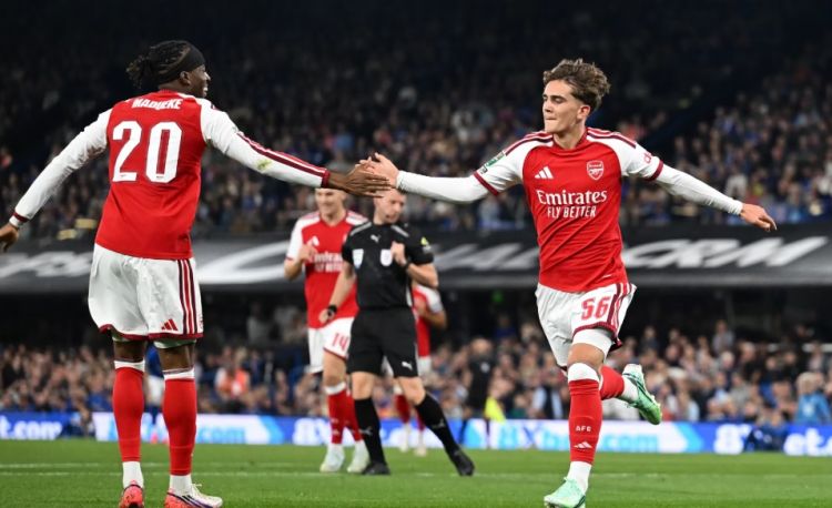 “Arsenal” “İpsviç”i məğlub edərək növbəti mərhələyə yüksəldi