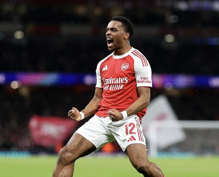 “Arsenal”ın futbolçusu Niderland millisinin məşqini buraxdı