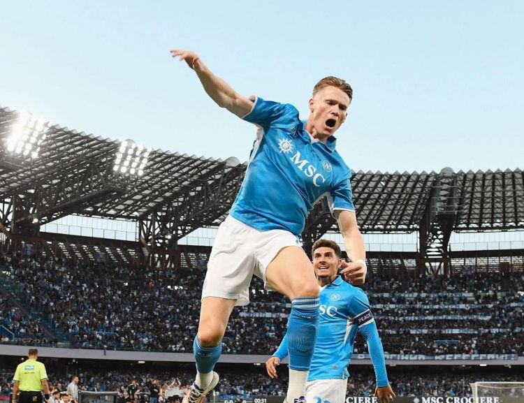 Skott Maktominay “Napoli”nin bazasına qayıdıb