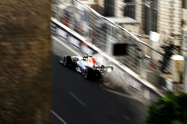 Formula 1 Azərbaycan Qran-Prisində qəza baş verib