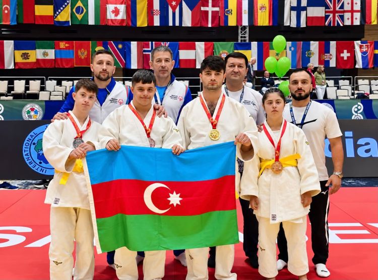 Azərbaycan xüsusi olimpiyaçıları Sarayevoda 5 medal qazandılar