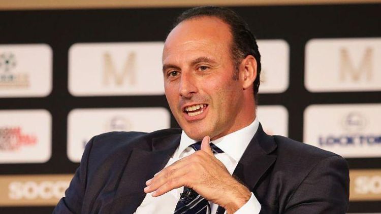 Ramon Veqa FİFA prezidenti postuna namizədliyini irəli sürdü
