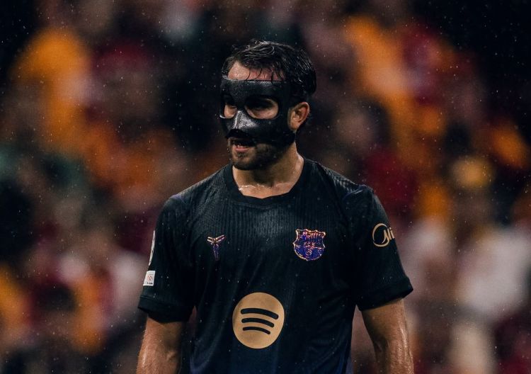 Erik Qarsiya “Qalatasaray”la oyundan zədə ilə ayrılıb
