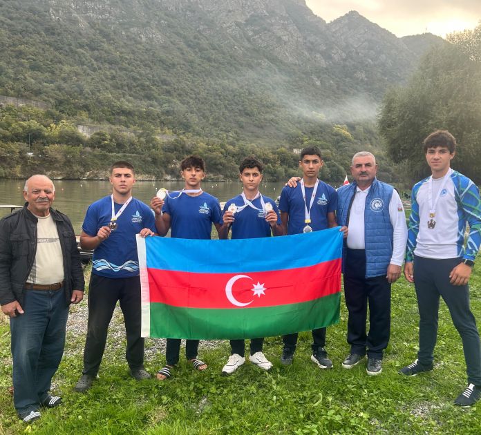 Azərbaycan kayak və kanoeçiləri Gürcüstandakı reqatada 4 medal qazanıblar