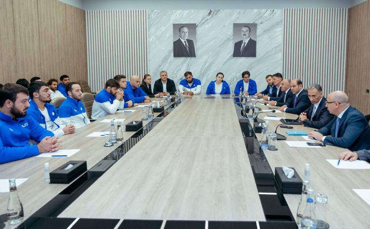 Azərbaycan Cüdo Federasiyasının prezidenti medalçı idmançılarla görüşüb