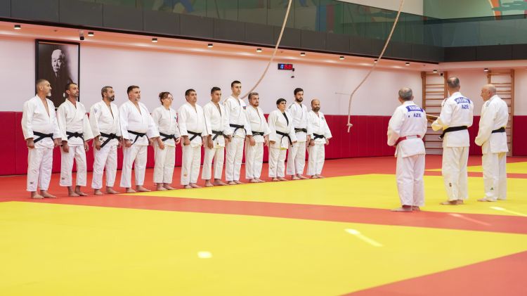 Cüdo hakimləri üçün praktiki seminar keçirilib