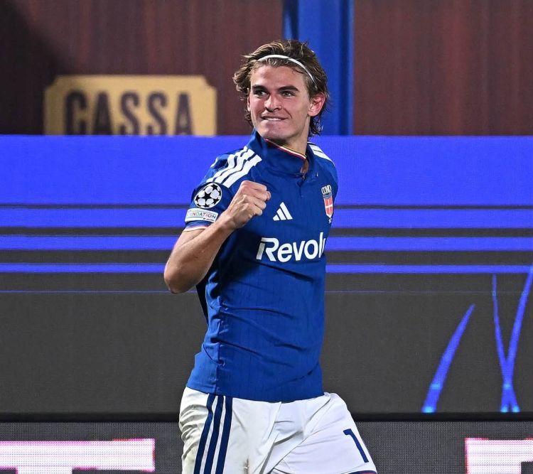 “Komo”nun futbolçusu Alan Dzaqoyevin rekordunu təkrarladı