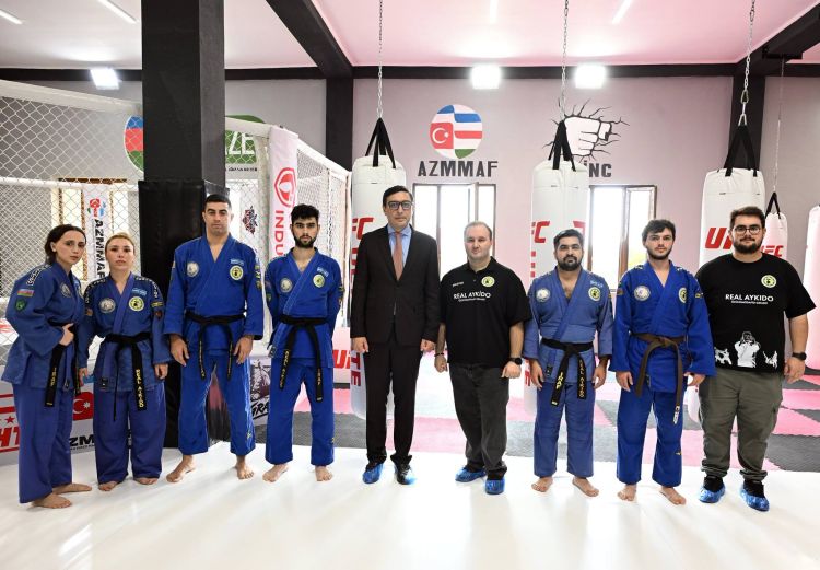 Lökbatanda “TT FIGHT” klubunun yeni idman zalı açılıb