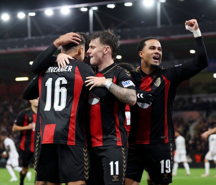 “Bornmut” “Milan”ı darmadağın etdi
