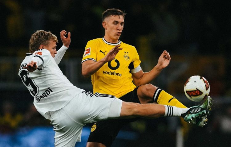 “Borussiya Dortmund” “Ayntraxt” üzərində minimal hesablı qələbə qazandı