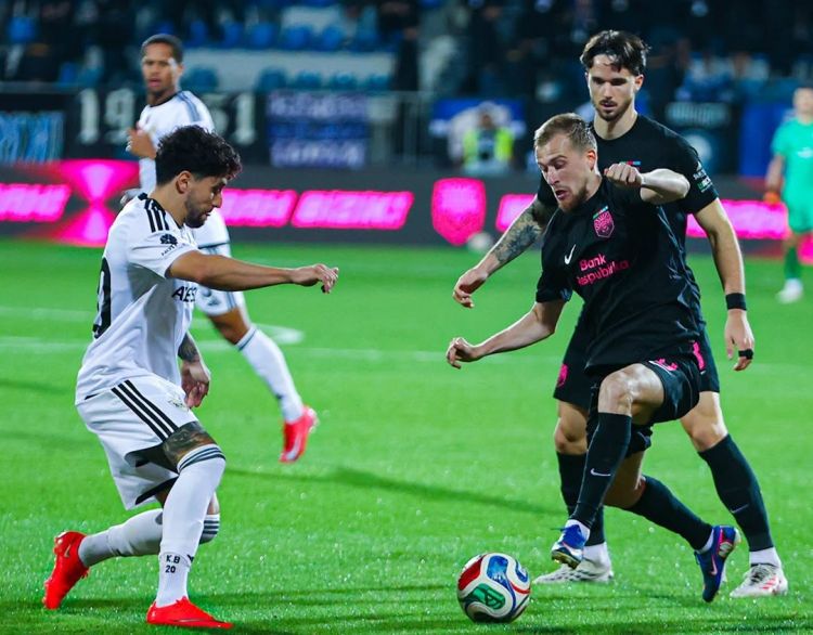 “Sabah” “Qarabağ”la heç-heçə edərək liderliyini davam etdirib