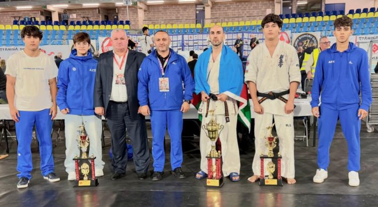 Azərbaycan karateçiləri Avropa çempionatında üç medal qazanıblar