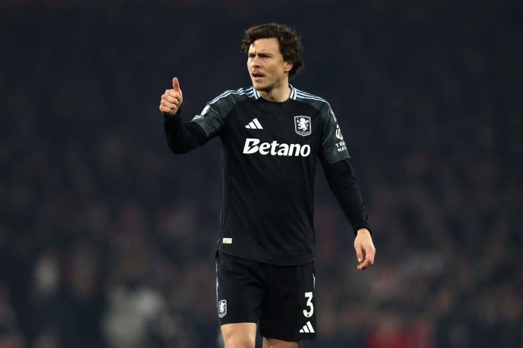 “Aston Villa” Lindelöfün müqaviləsini uzatmaq istəyir