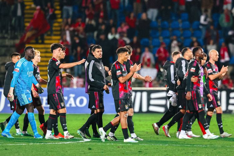 Hakim “Benfika”nın hücumçusunun qırmızı vərəqə almasının səbəbini açıqlayıb