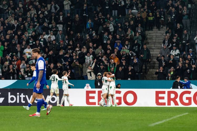 “Borussiya” ilə “Paderborn” arasında qolsuz heç-heçə