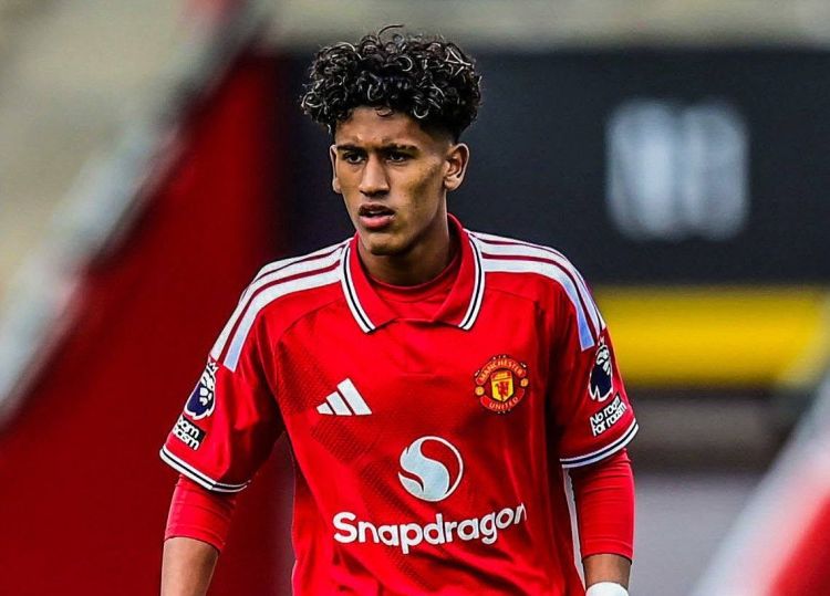 “Real” “Mançester Yunayted”in 16 yaşlı futbolçusunu transfer etmək istəyir